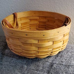 authentic Longaberger basket round basket